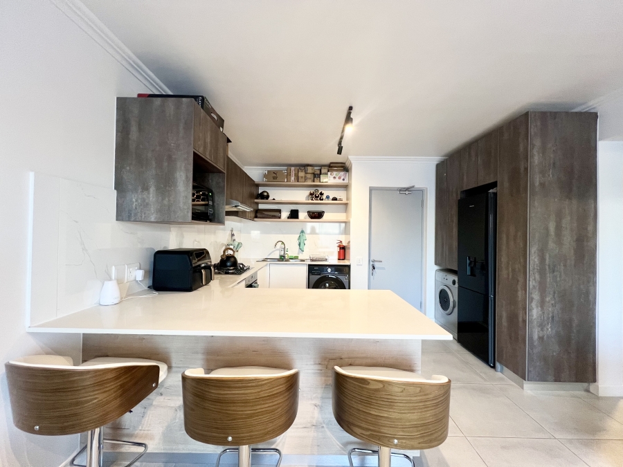 1 Bedroom Property for Sale in Table View Western Cape